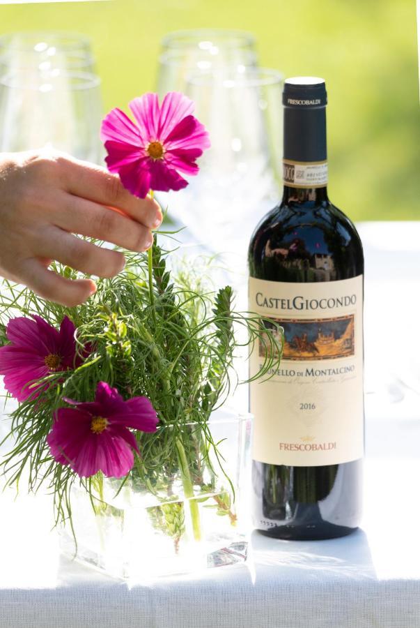 Tenuta Castelgiocondo Montalcino Bagian luar foto
